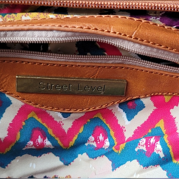 Street Level Woven Messrnger / Attache Bag. New With Tags, Vegan Leather - Picture 7 of 8